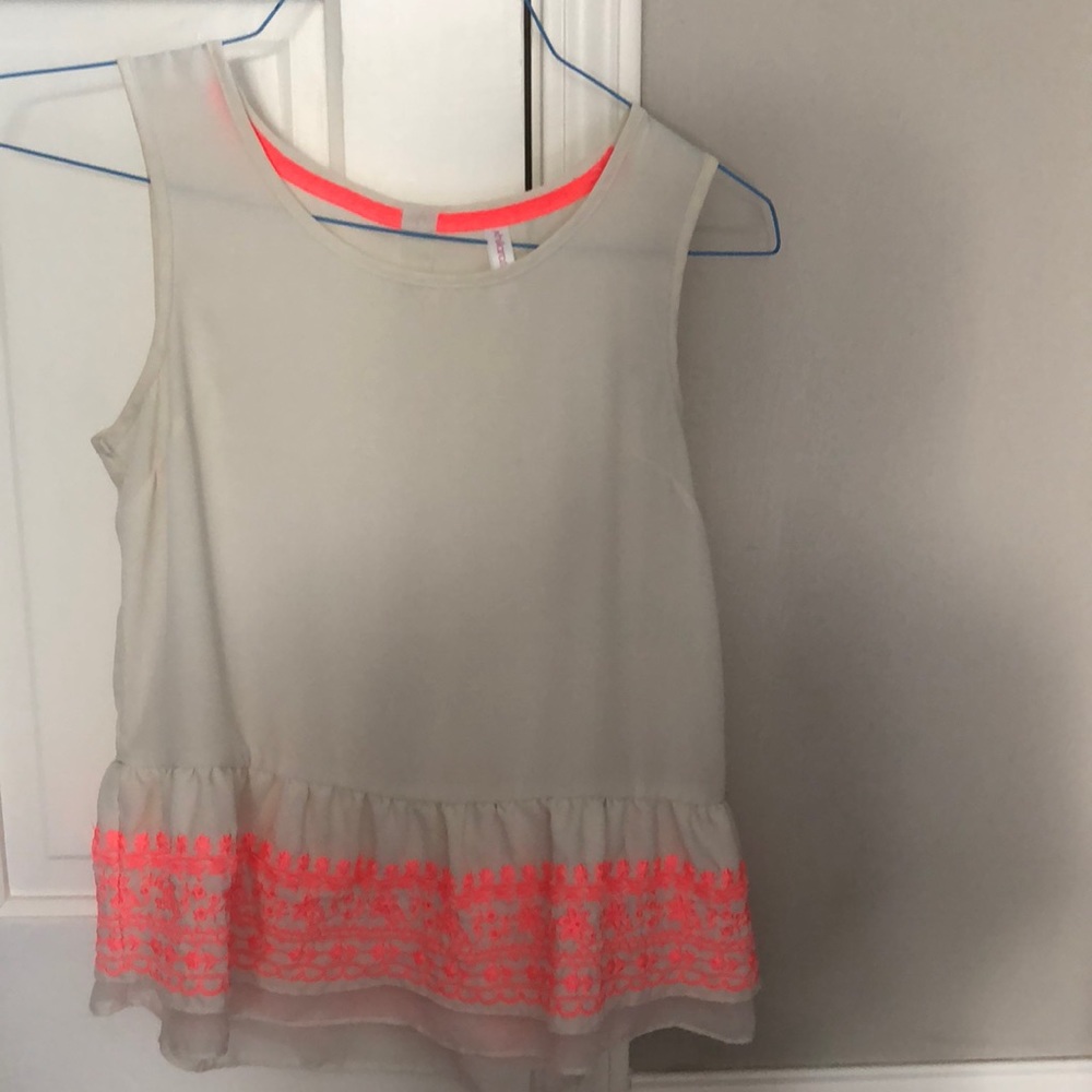 Women’s shirt